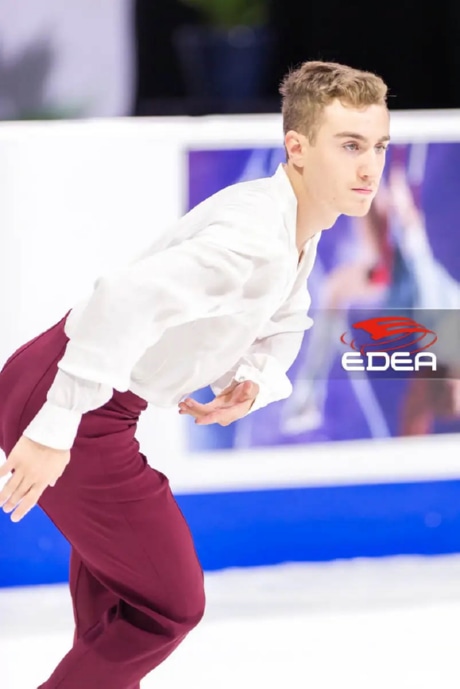 Ice Gallery Skates U.S.